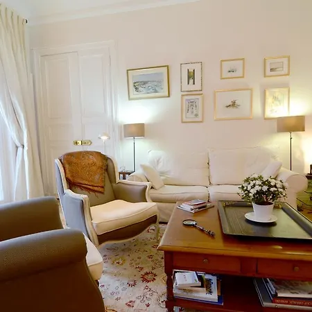 Champs Elysees Apartamento *